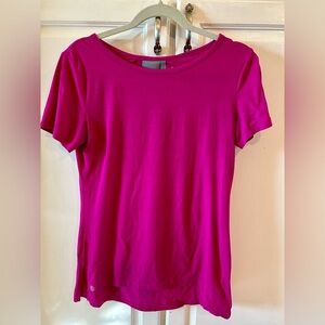 Athleta Fuchsia Short Sleeve workout tee